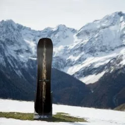 Yes. Snowboards Optimistic Snowboard 2022 -VolcomYes.Volkl popular shop BLA D4 2