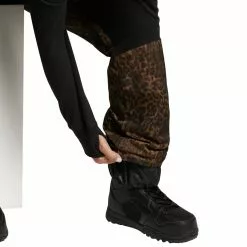 Volcom Women's Ski Pants & Bibs Swift Bib Overall Pant Women's 67 Volcom Women's Ski Pants & Bibs Swift Bib Overall Pant Women's -VolcomYes.Volkl popular shop LEO D7